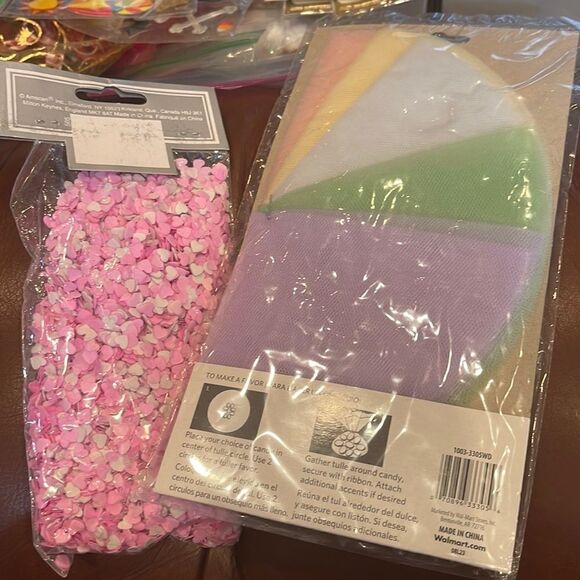 TULLE & Heart Confetti perfect for party table decor! - Picture 9 of 10